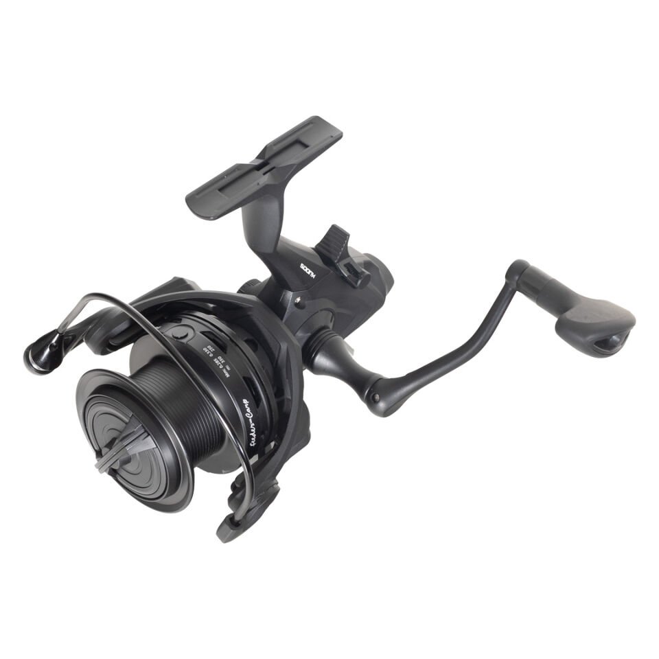 KUDOS PRO CARP 5500XT B 5+1BB BAITRUNNER MAKARA