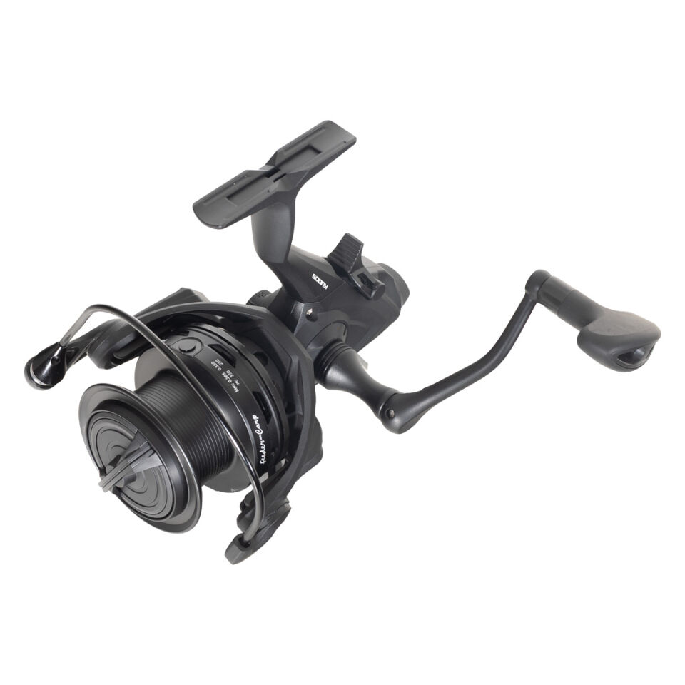 KUDOS PRO CARP 5500XT B 5+1BB BAITRUNNER MAKARA