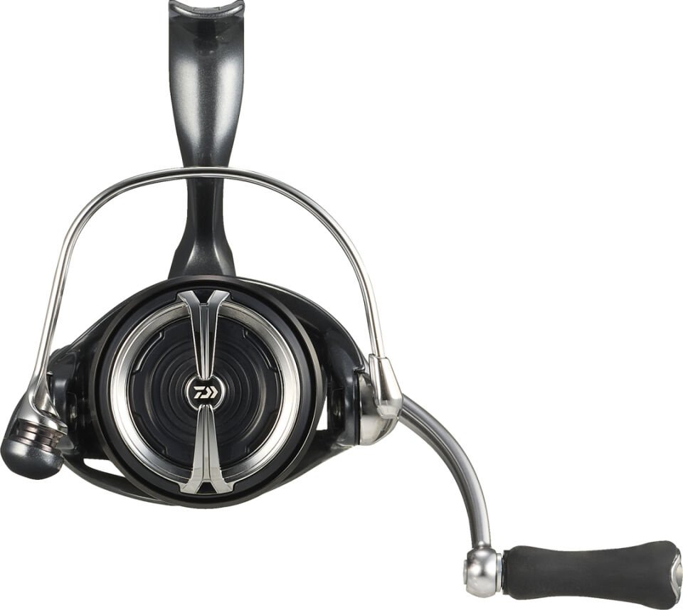 DAIWA LUVIAS 24 PC LT 3000 D MAKARA