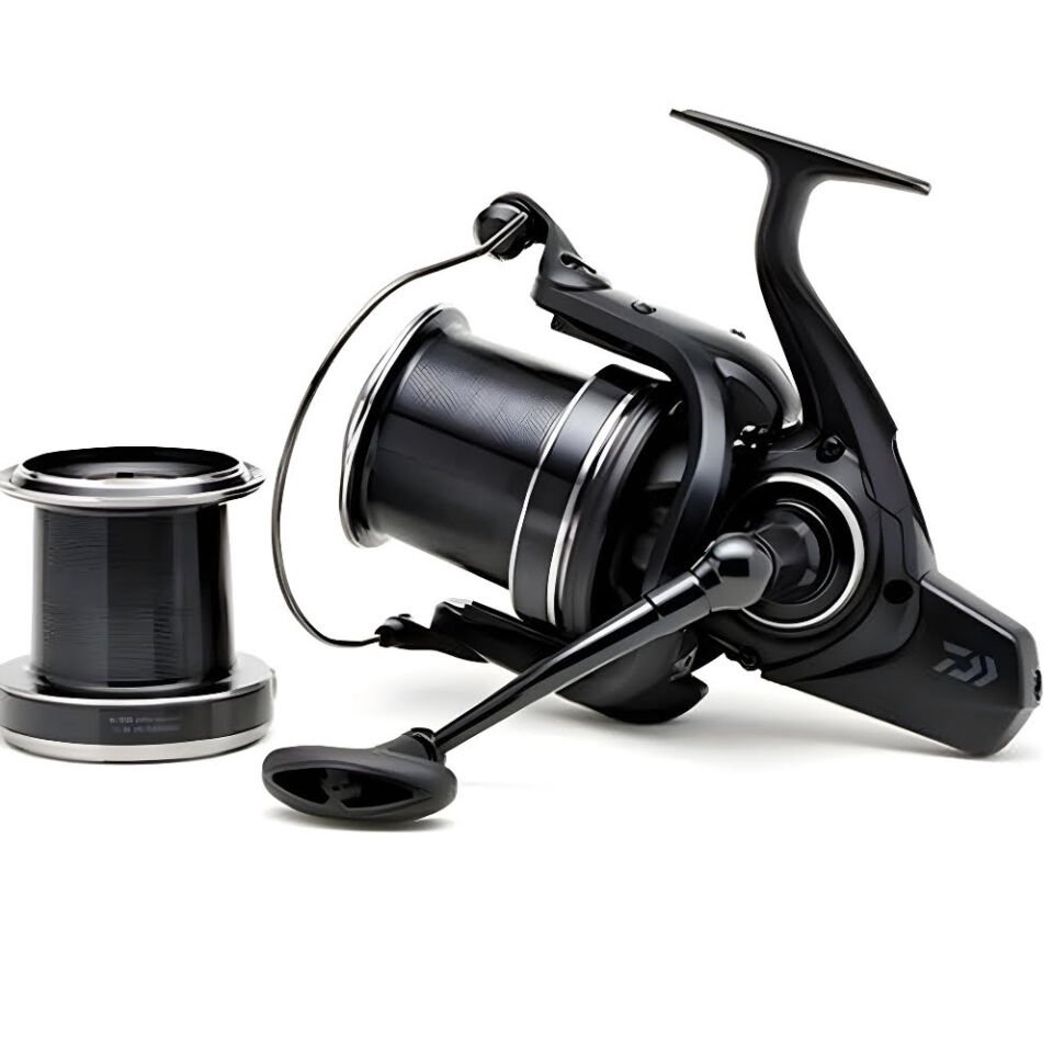 Daiwa Emblem 23 45SCW 5000C QD Makara