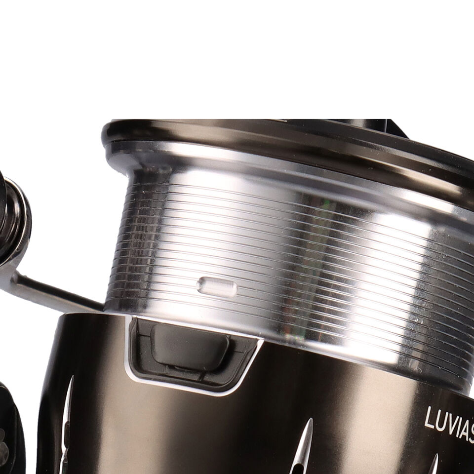 DAIWA LUVIAS 24 PC LT 2500 MAKARA