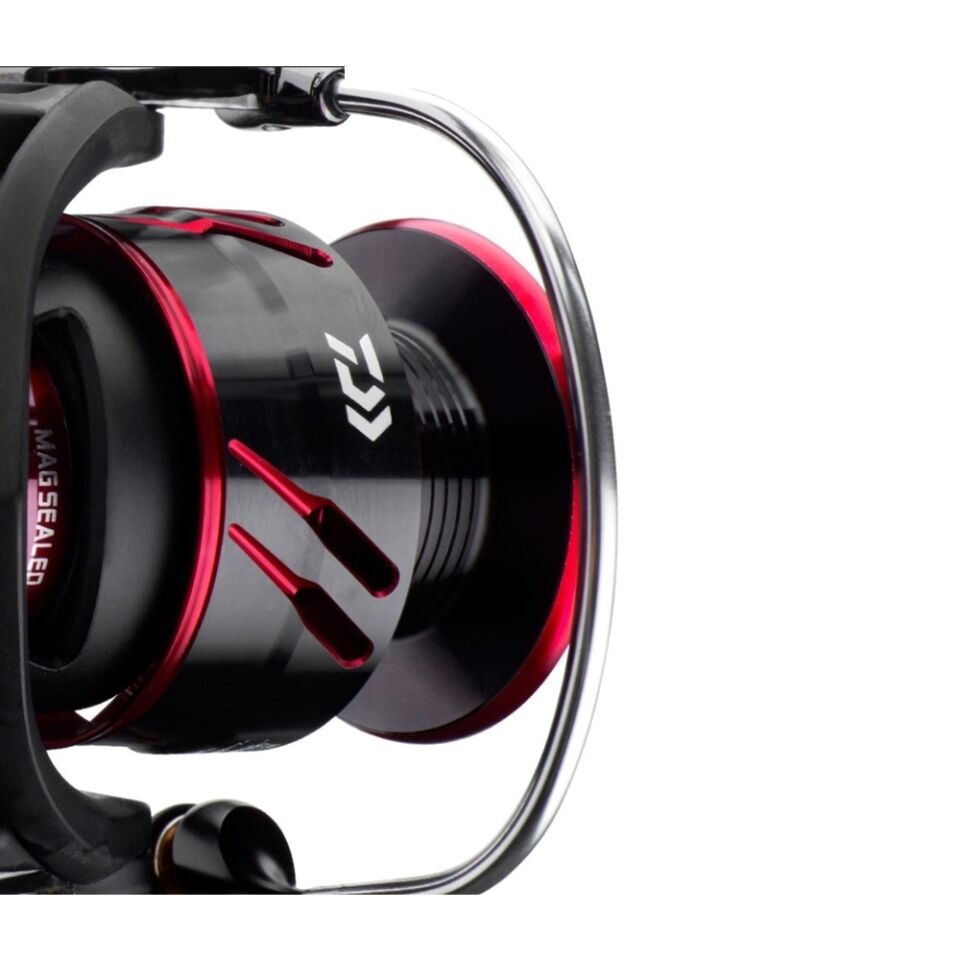 DAIWA BALLISTIC MQ 21 LT 3000 C MAKARA