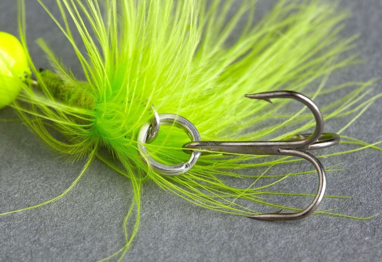 Balzer 13210 Colonel Fuzzy Spin UV Active Tüylü Alabalık Kaşığı Standart
