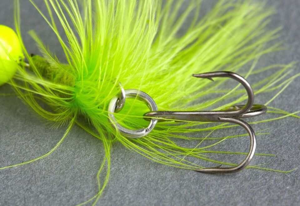 Balzer 13210 Colonel Fuzzy Spin UV Active Tüylü Alabalık Kaşığı Standart