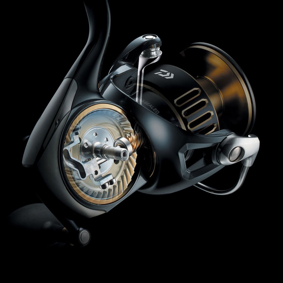 DAIWA SALTIGA 25 10000 P MAKARA